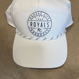 Kanas City Royals Snapback Hat ‘47 brand. Hardly worn